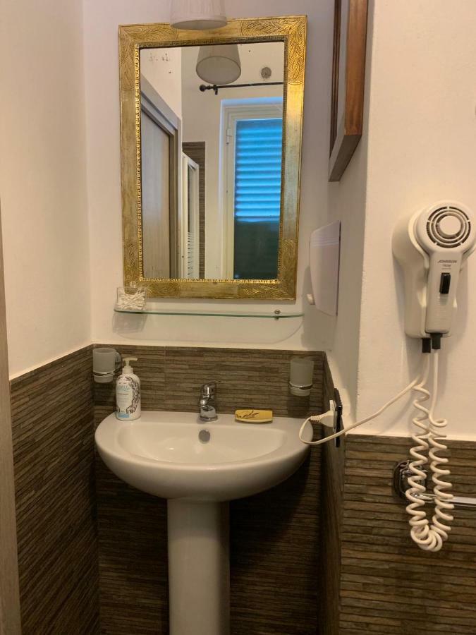 Mondello Room المظهر الخارجي الصورة